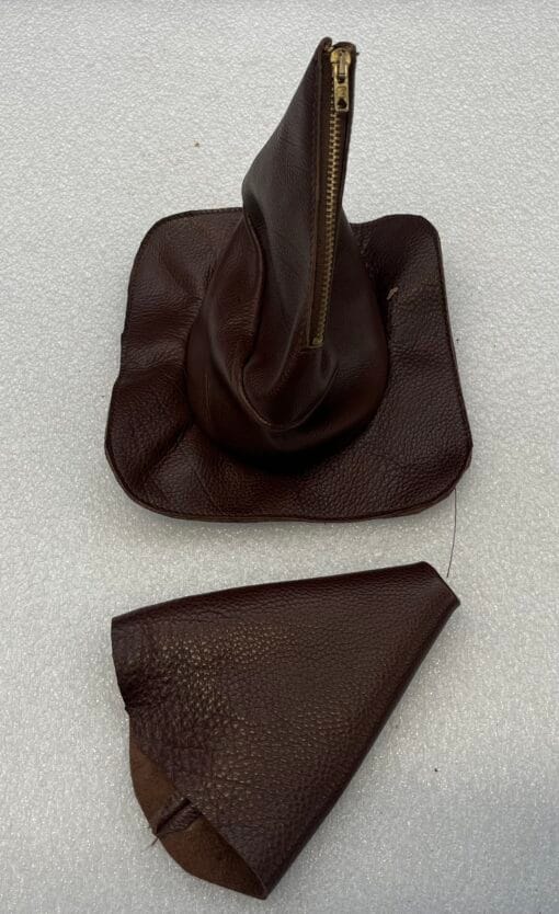 Seal for Gear Change & Hand Brake (Leather) - Image 4